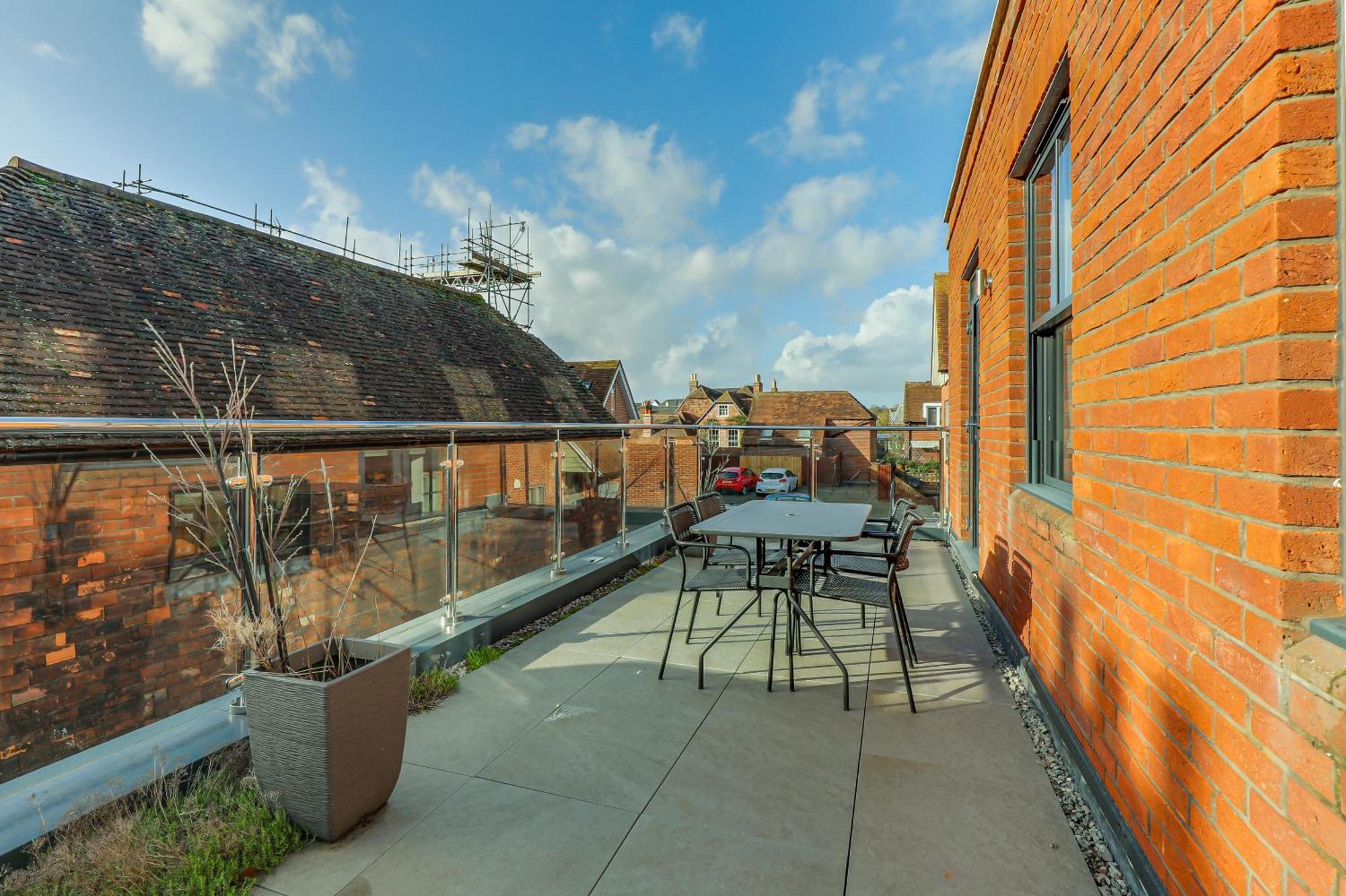 Exceptionally Spacious Central Canterbury Home Exterior photo
