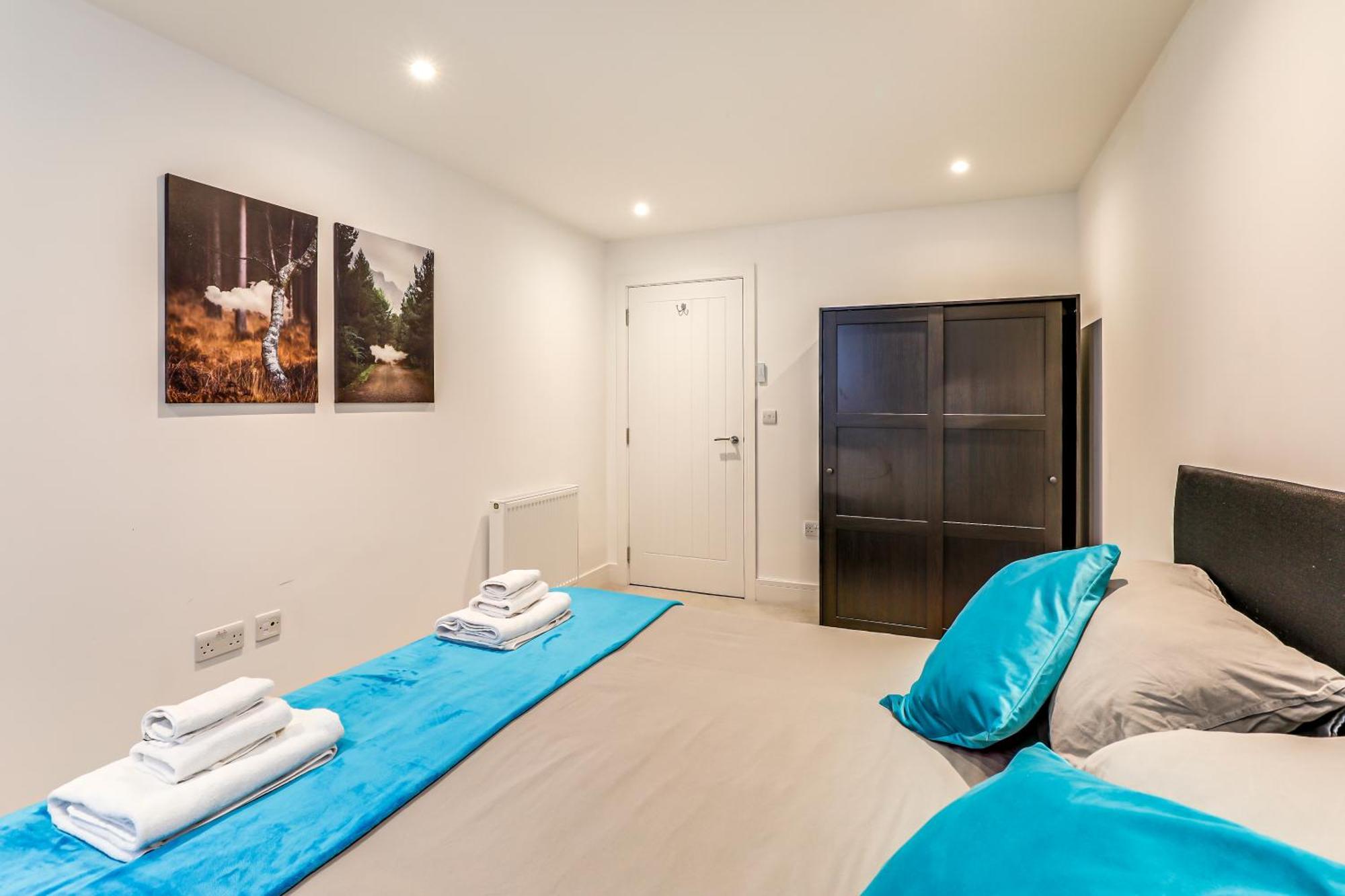 Exceptionally Spacious Central Canterbury Home Exterior photo